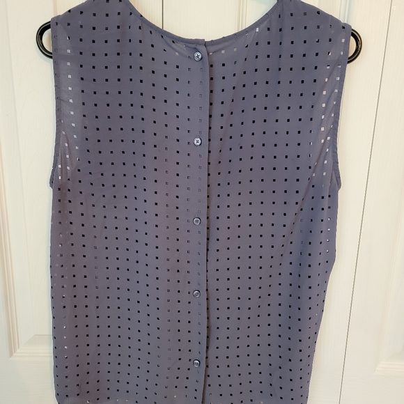 Banana Republic Women's Blue Gray Sleeveless blouse Size Medium - Picture 2 of 4